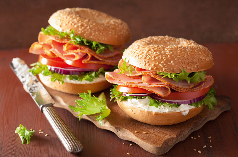 Pausenbrot mit Frischkäse Bagel